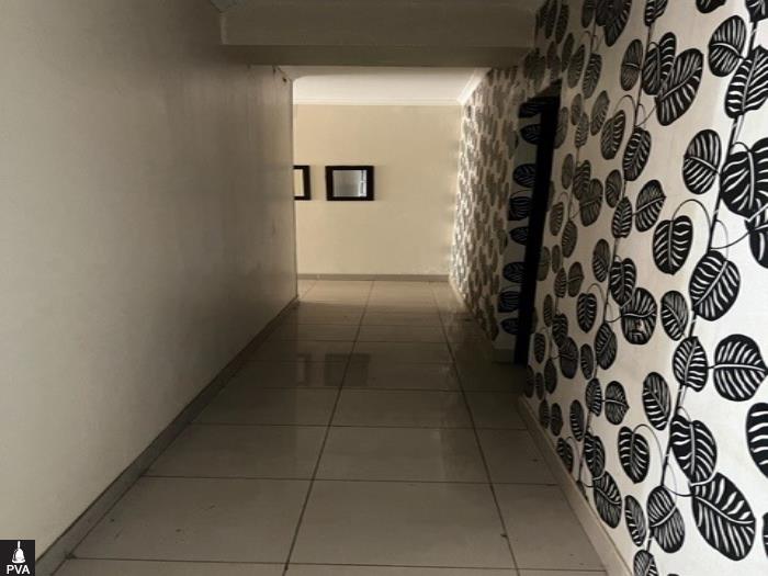 CORRIDOR.jpg