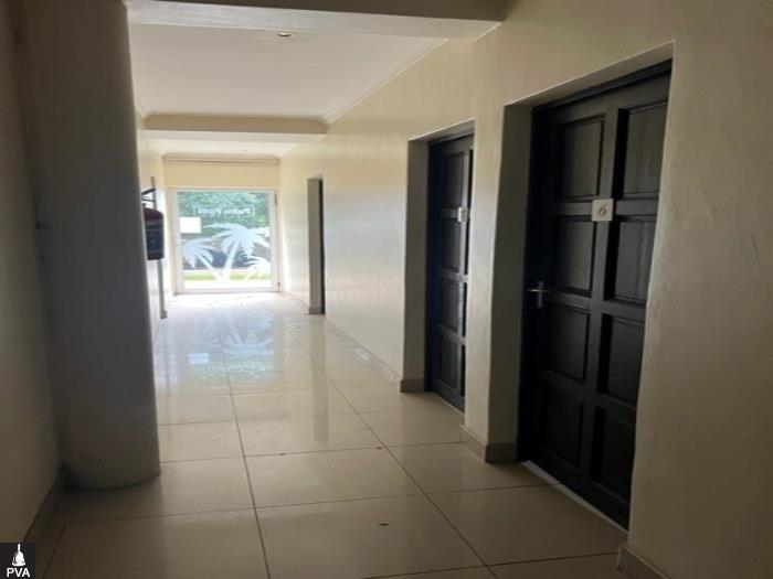 PASSAGE DOWNSTAIRS.jpg